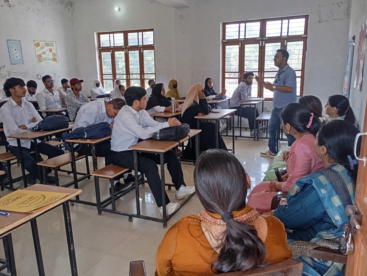 वोडाफ़ोन आइडिया लिमिटेड द्वारा जम्मू (जम्मू और कश्मीर) में उपभोक्ता शिक्षा कार्यशाला